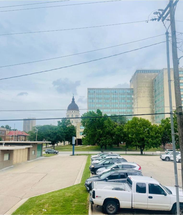 Senate Suites Extended Stay Hotel Topeka Exteriör bild