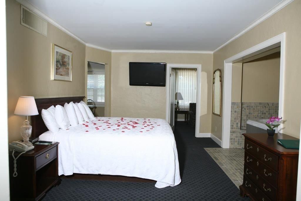 Senate Suites Extended Stay Hotel Topeka Exteriör bild